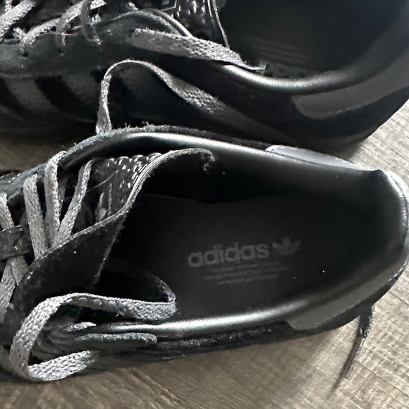 Adidas Black Gazelle women’s size 5 black velvet and suede - Picture 3 of 11